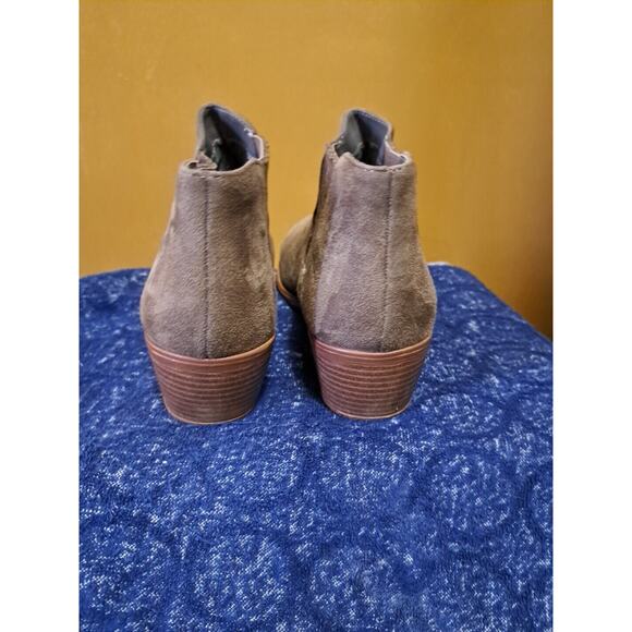 Echo Bay Brown Faux Suede Block Heel Ankle Bootie Women's Size 10 M Gently Loved - Picture 5 of 6